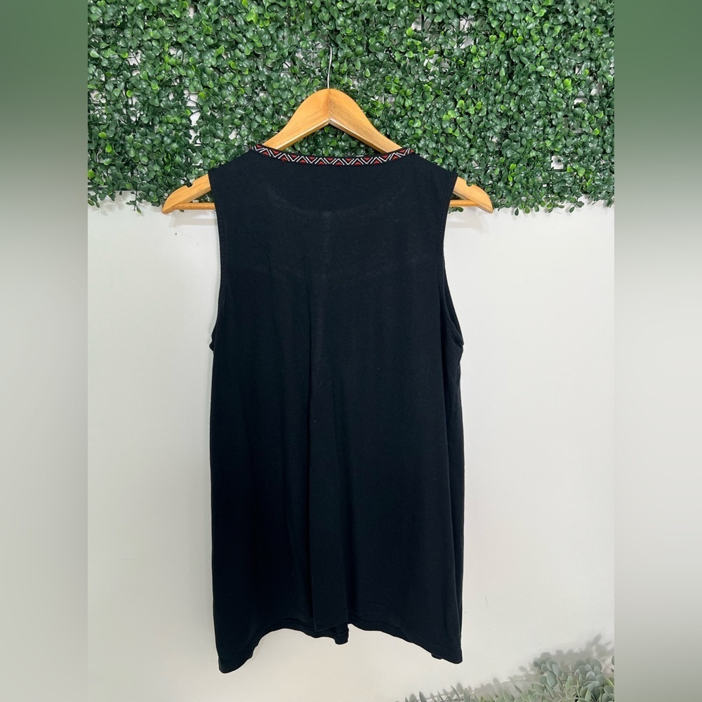 J Jill Black Embroidered Dipped Hem Knit Tank size M - Picture 3 of 7